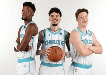 jiuyou.com-起飞！黄蜂连续6场至少赢15分，18勇士以来联盟最长纪录