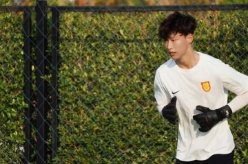 九游体育官方网站-重庆超值引援，姚浩洋转会费700万 迪马塔非射手 给向余望当僚机